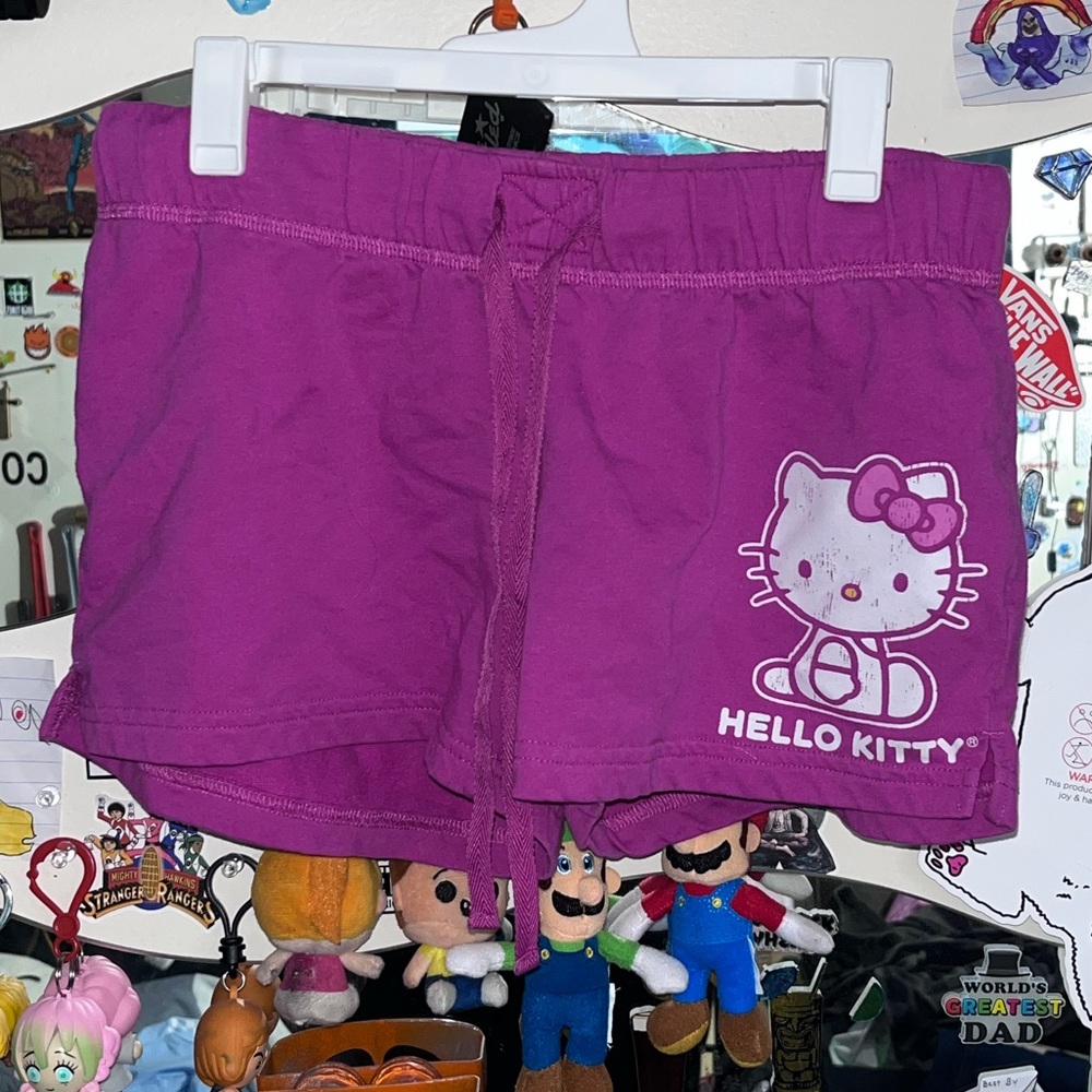 Girls size small Hello Kitty shorts great condition